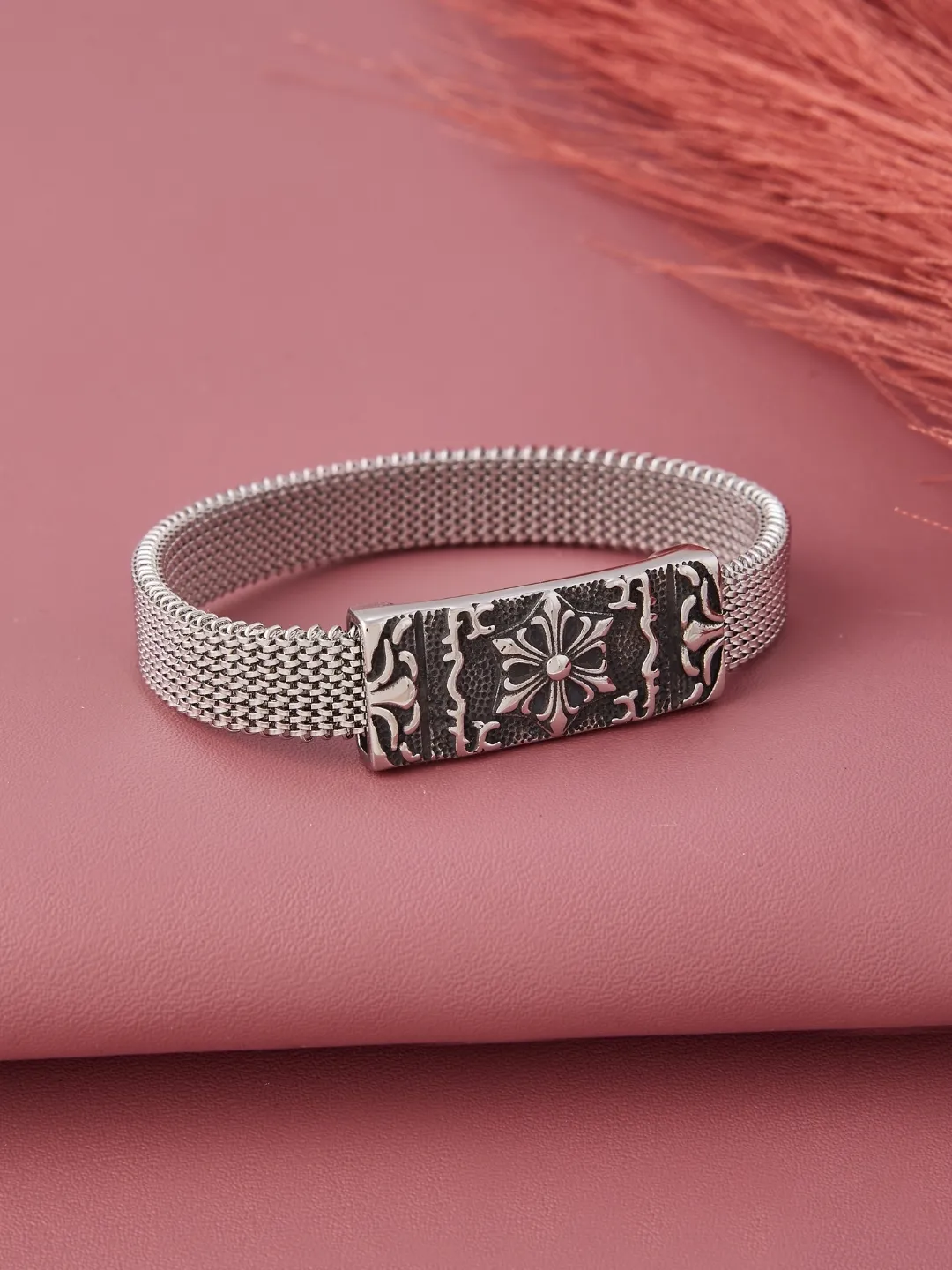 Back Image of Floralis Platinum Bracelet