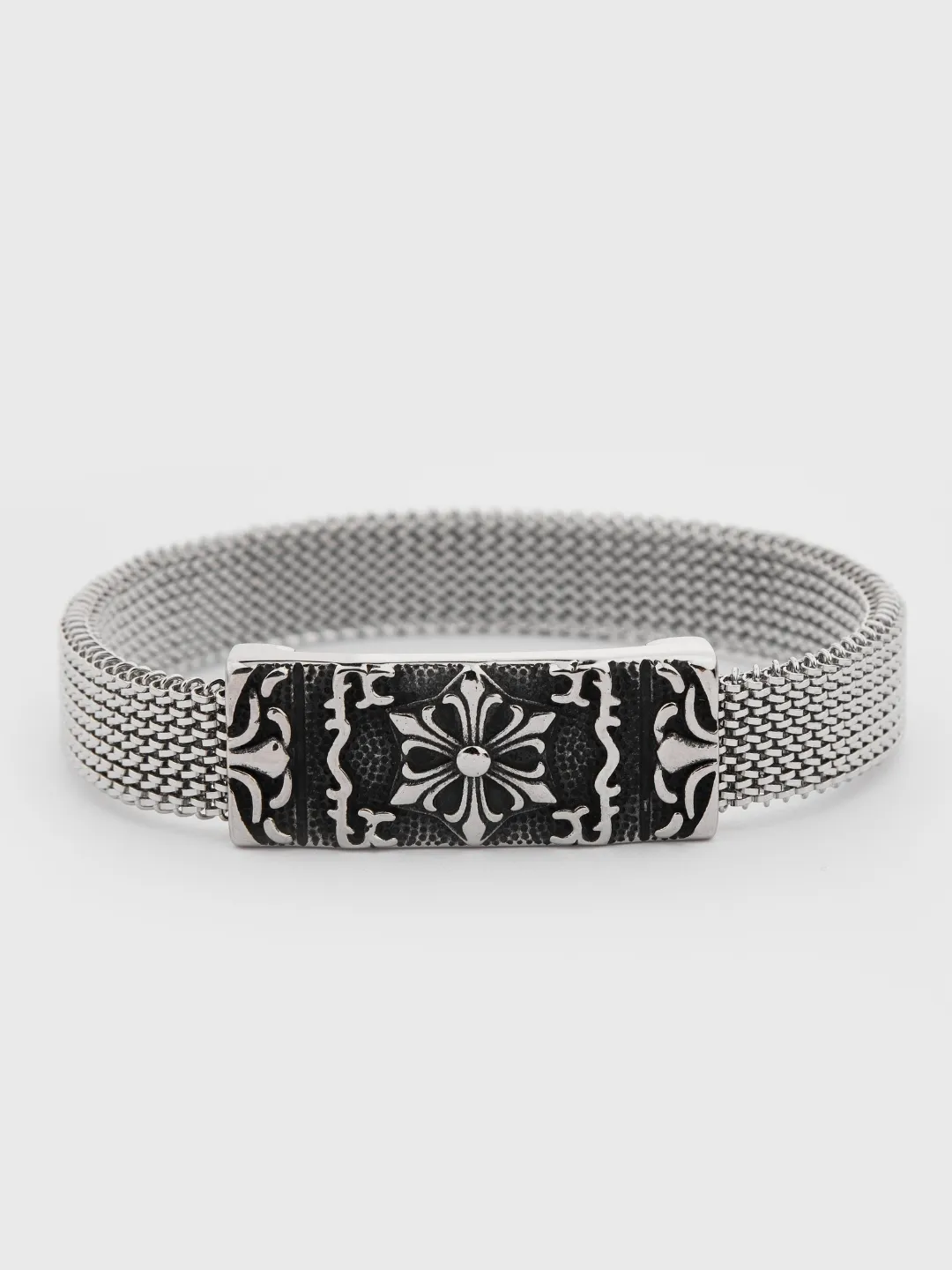Upper View of Floralis Platinum Bracelet