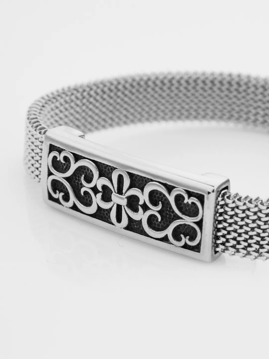 Bottom View of Silver Draco Bracelet