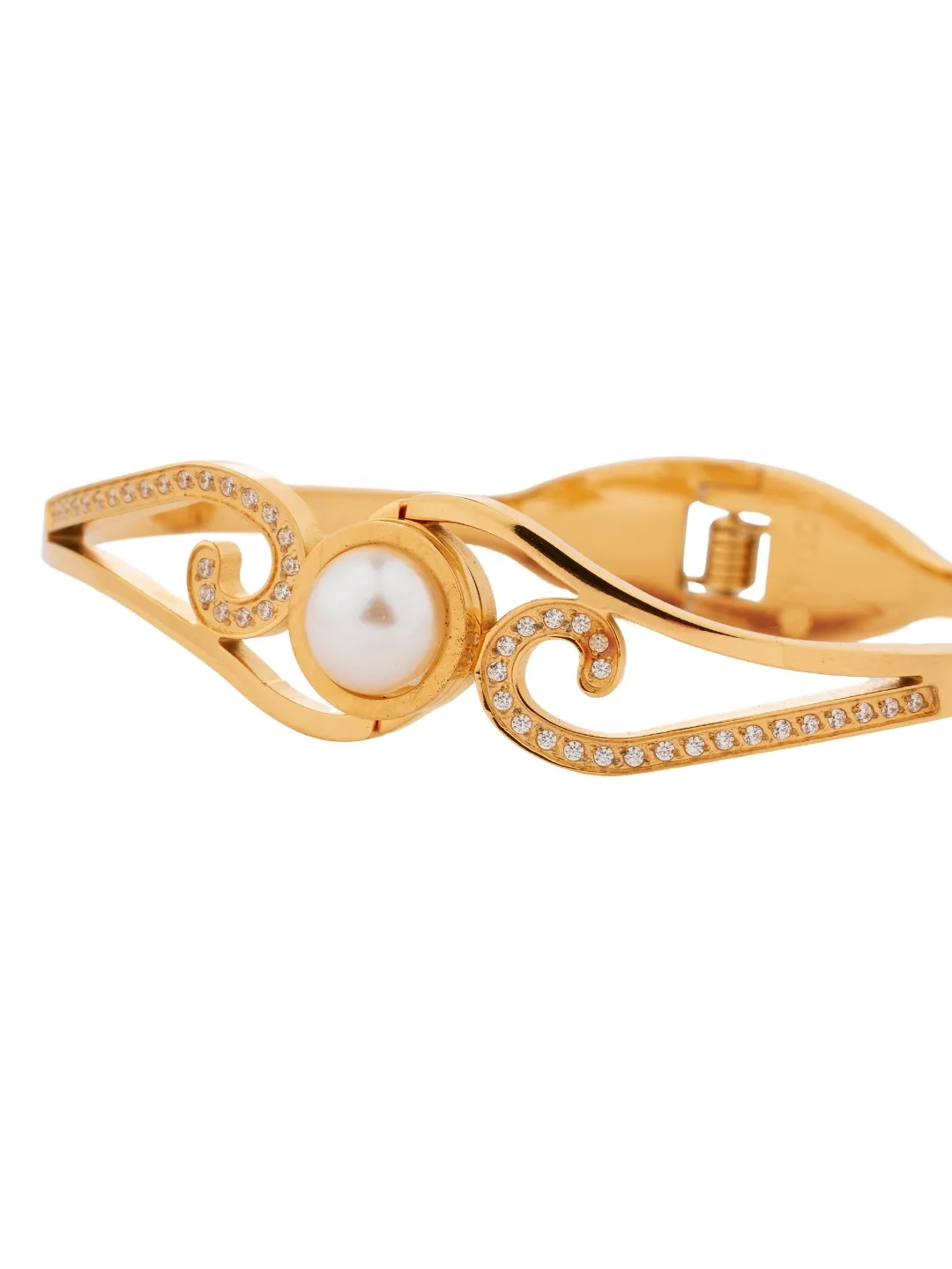 Bottom View of Pearl Gleam
