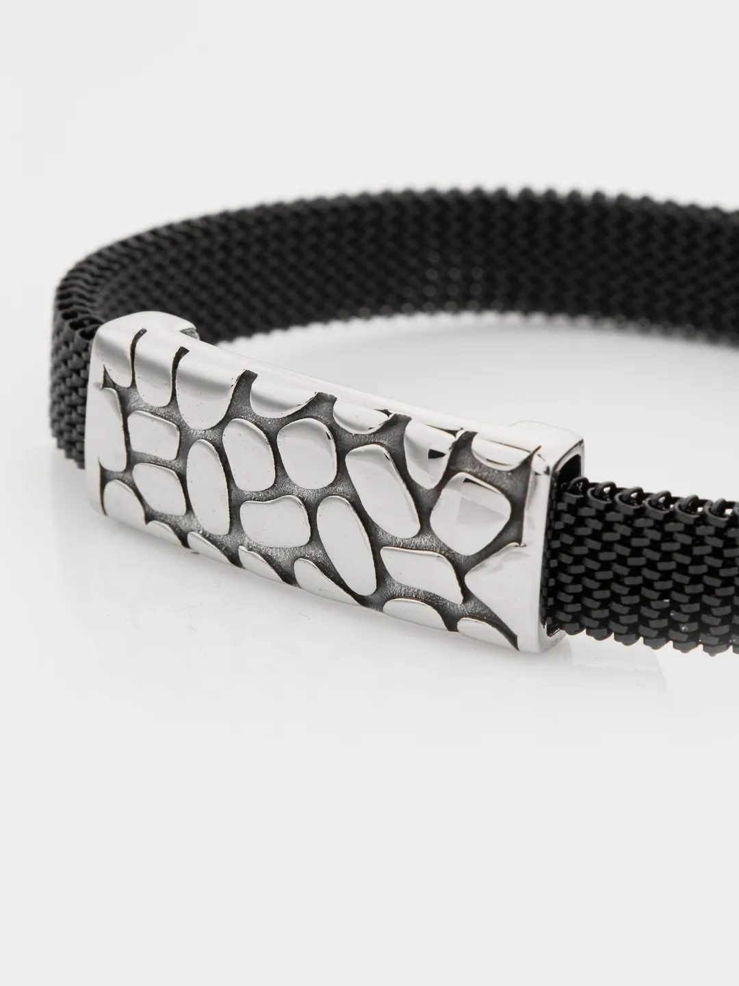 Bottom View of Midnight Vipera Bracelet