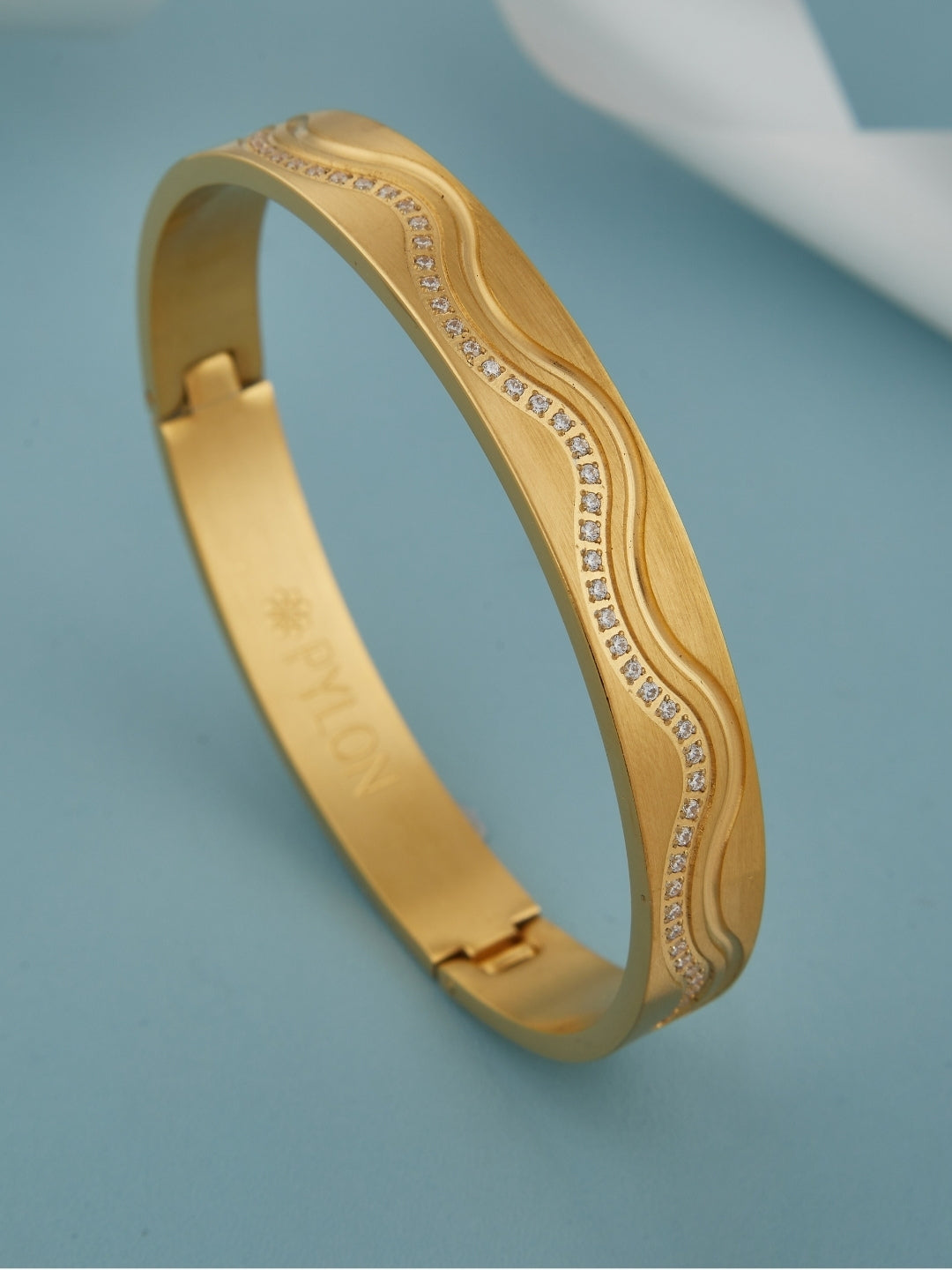 Seranade kada in gold
