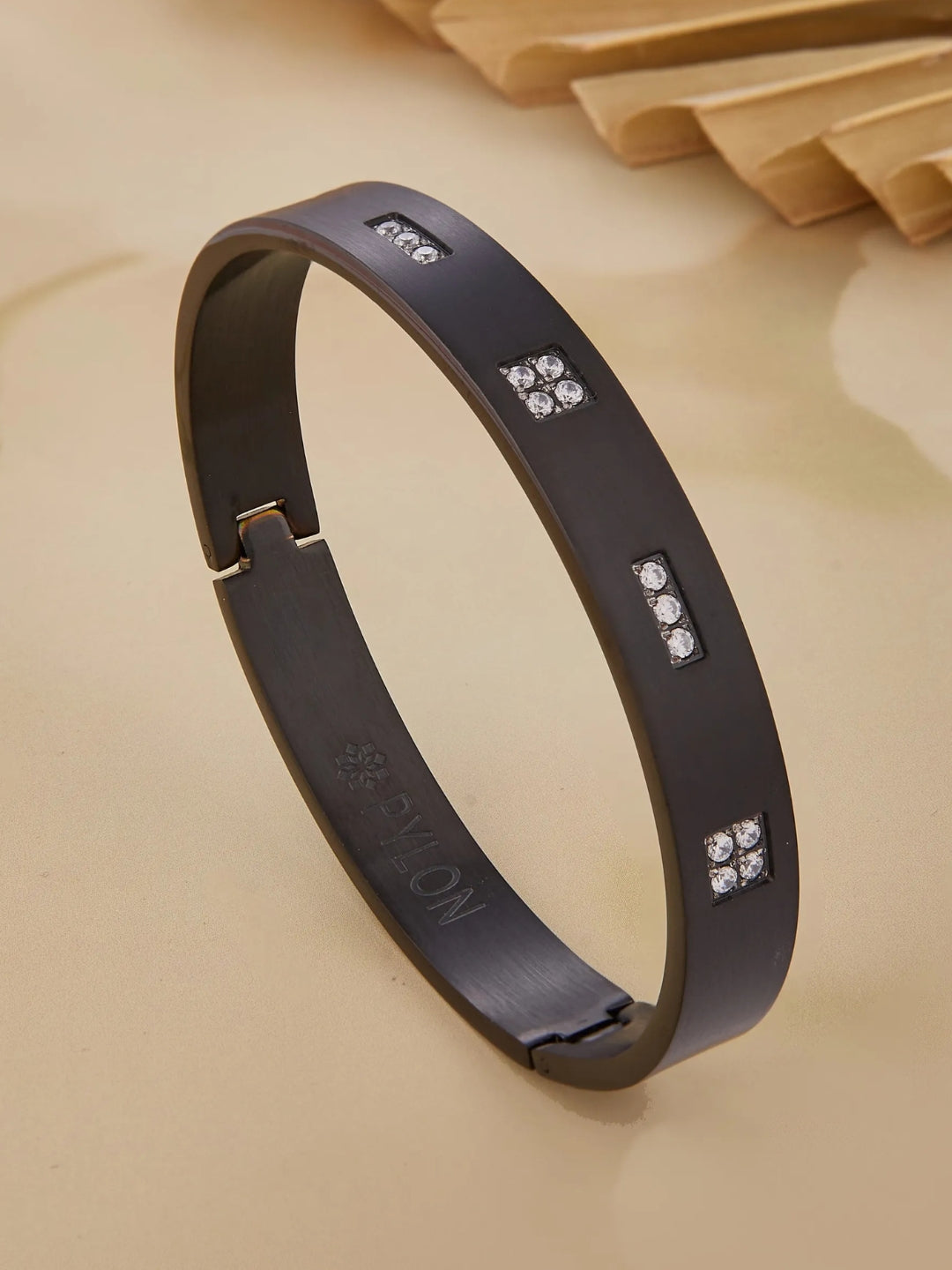 Continuum Kada in rose gold