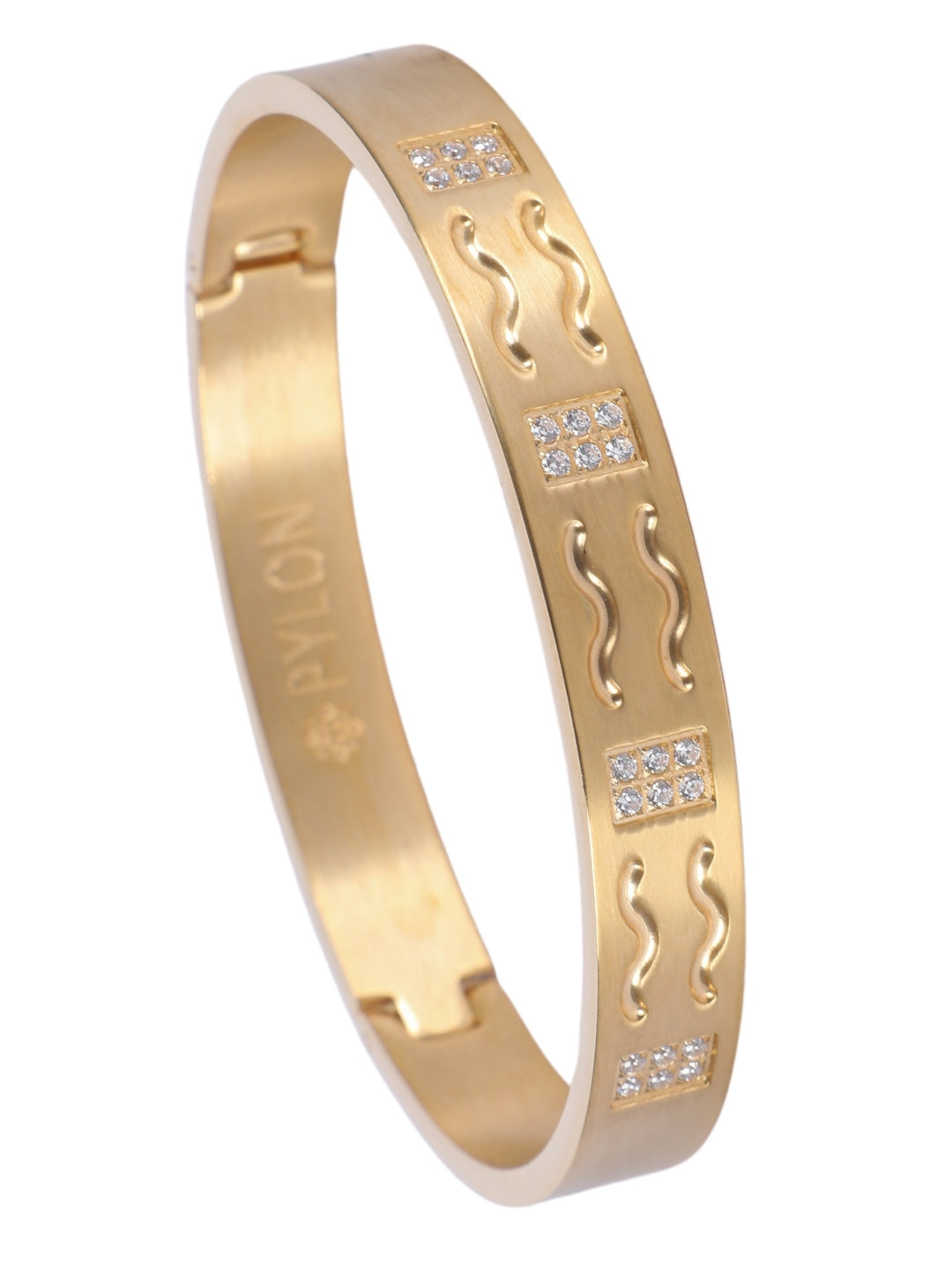 The Pharaoh Cuff in gold