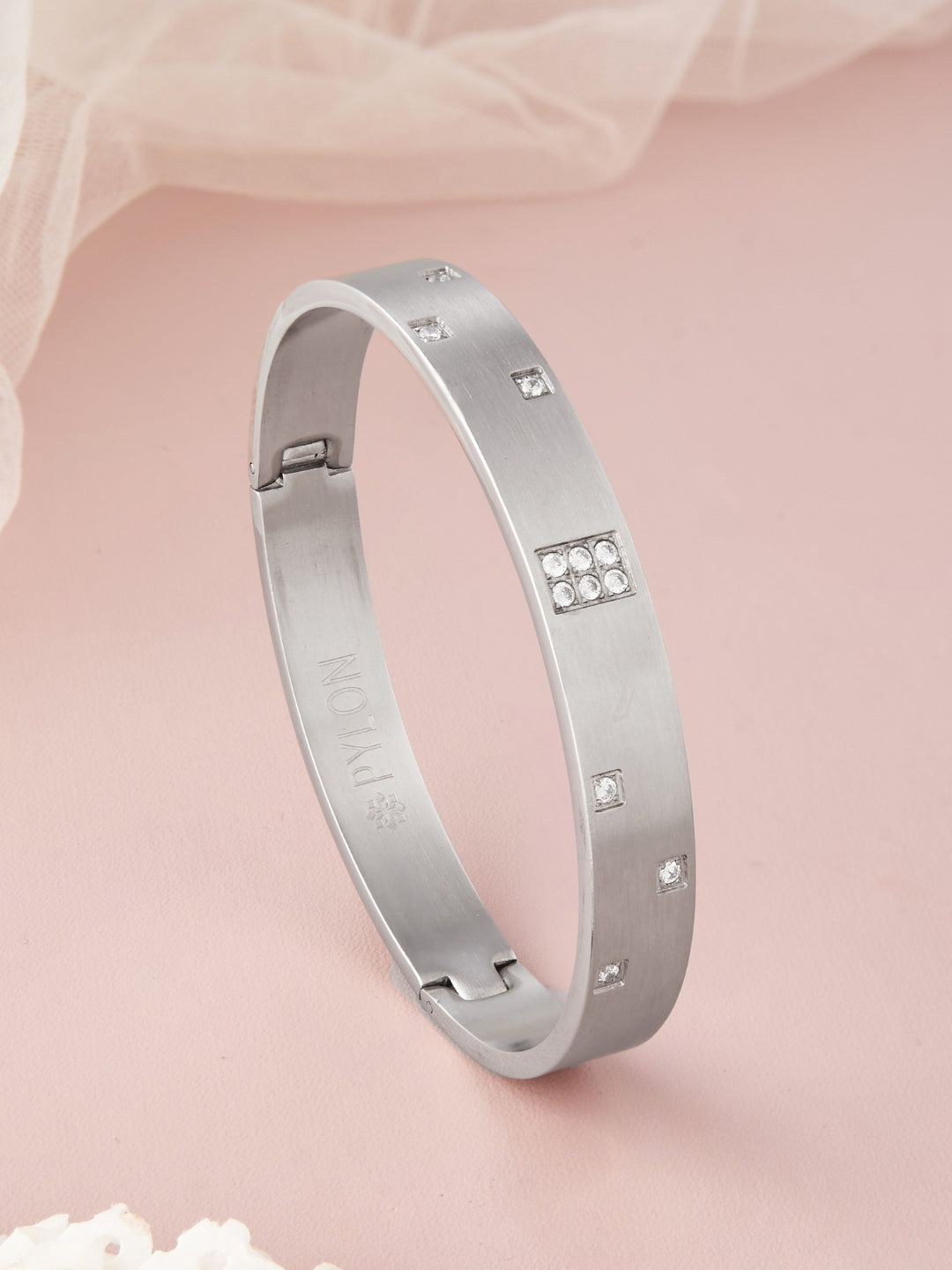 Vintage Kada