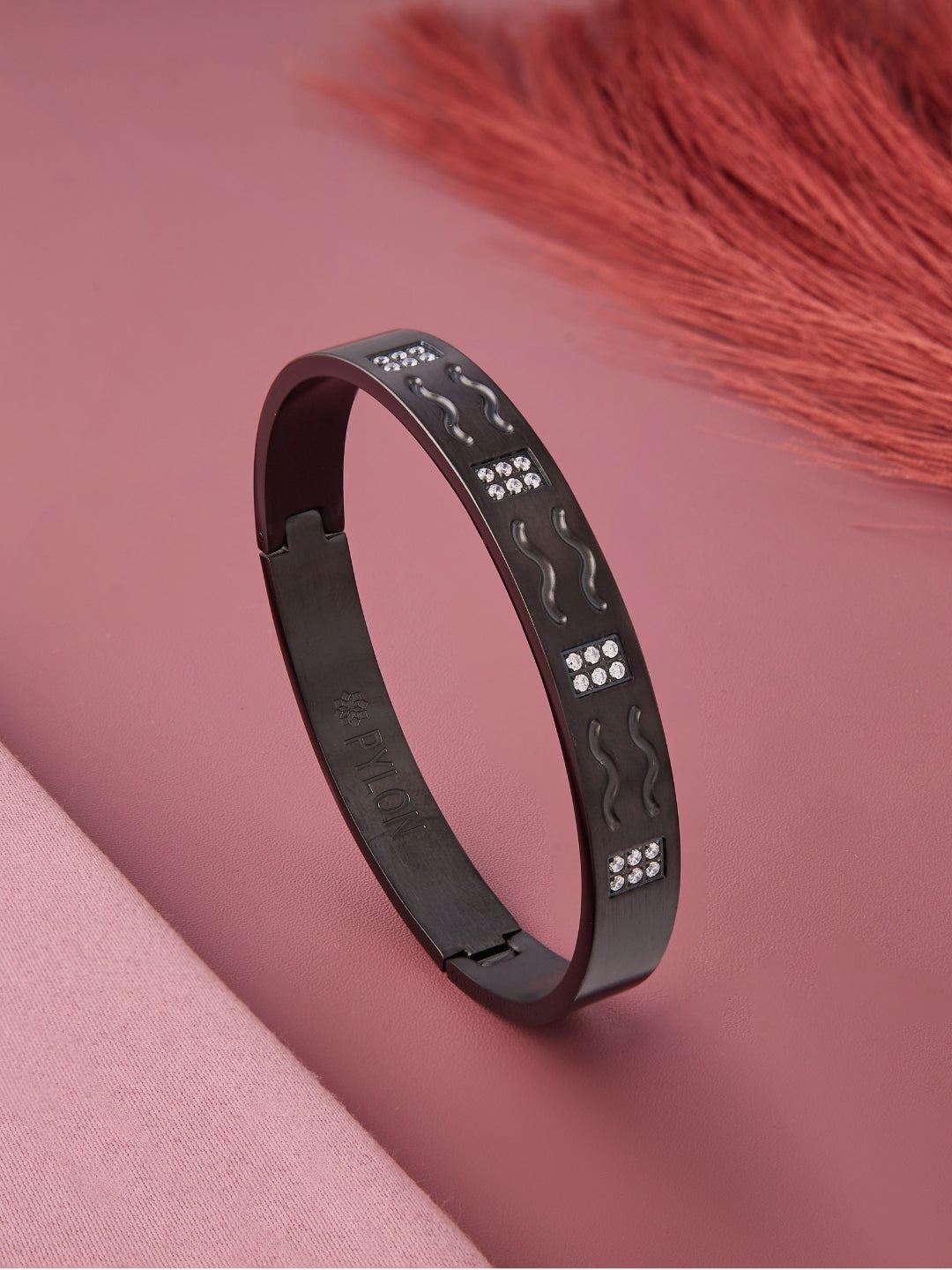 The Pharaoh Noir Cuff