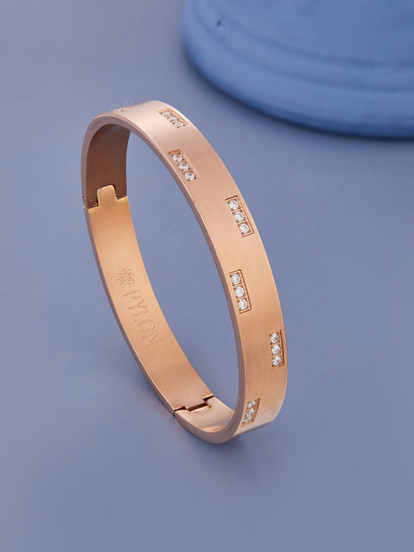 Celeste Kada in rose gold