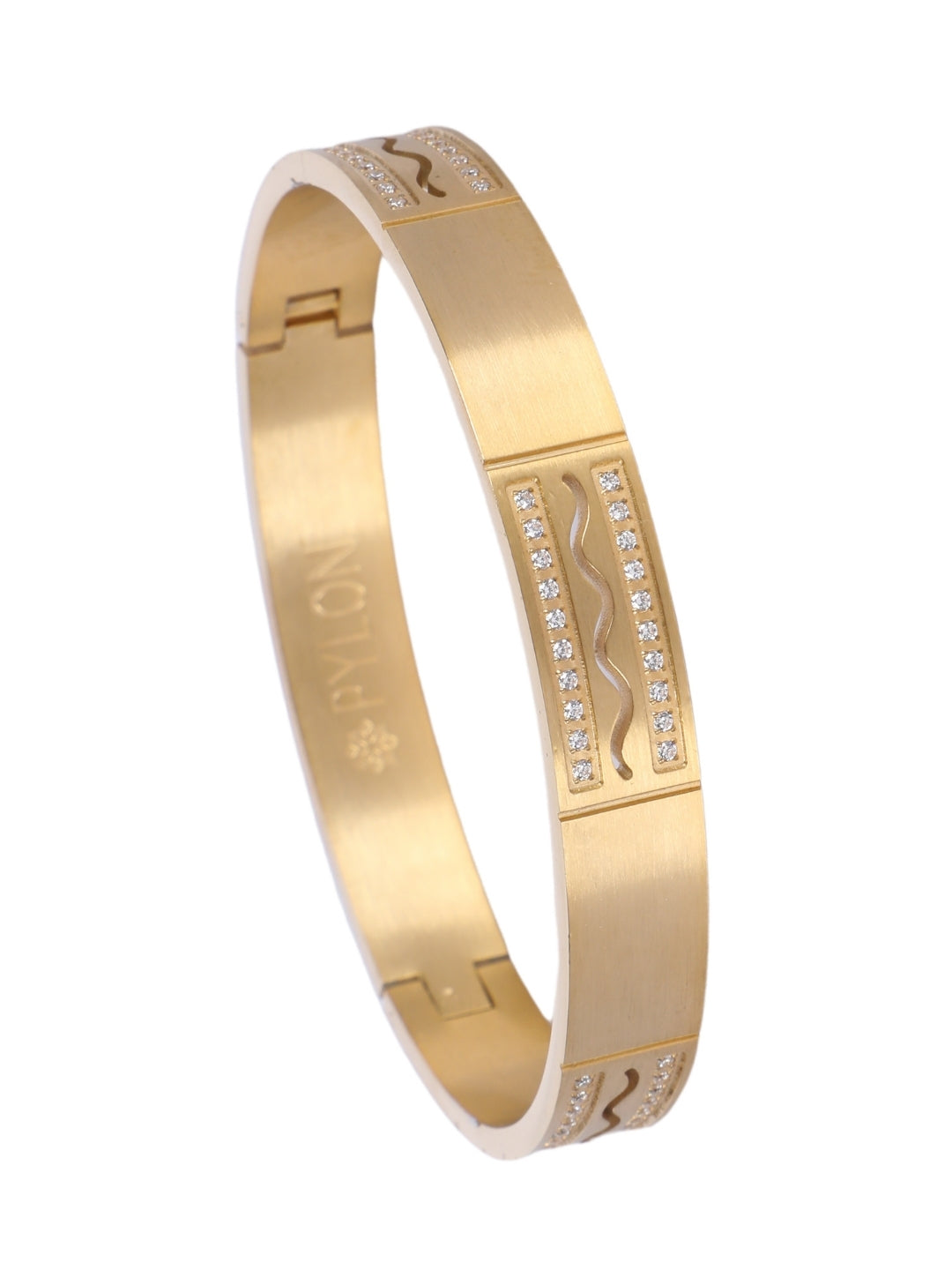The Imperial Cuff in gold