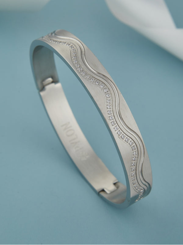 Platinum Serenade Kada