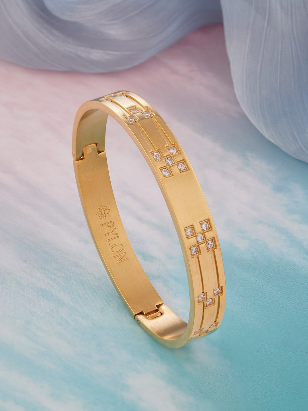 Gold checkmate Kada