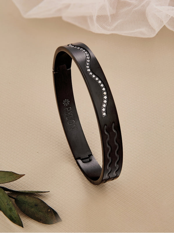 Regalia Kada In Black