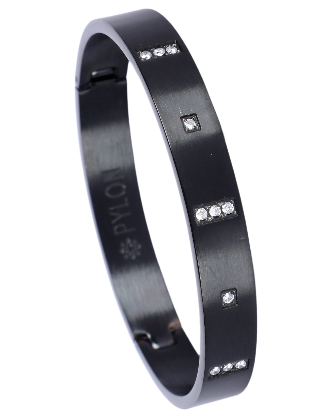 The Nomad Noir Kada